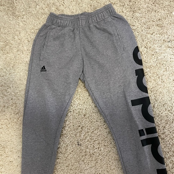 Adidas logo sweats - Picture 2 of 4